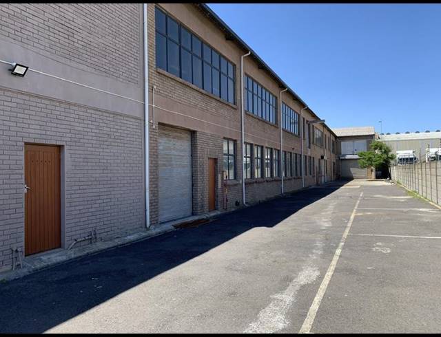INDUSTRIAL PROPERTY TO RENT IN PAARDEN ISLAND